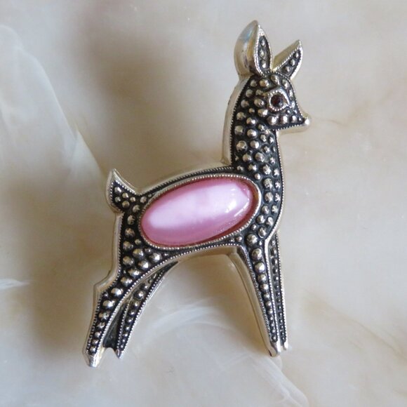 Cute Marcasite DEER Brooch 4 cm (K723) - Picture 1 of 3